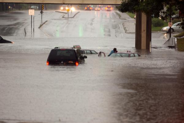 Crystal-MN-Roads-Flooding-Jun-25-2010-04