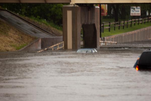 Crystal-MN-Roads-Flooding-Jun-25-2010-05