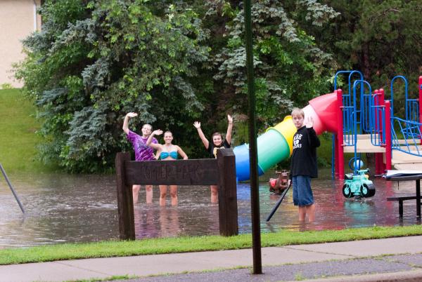 Crystal-MN-Roads-Flooding-Jun-25-2010-12